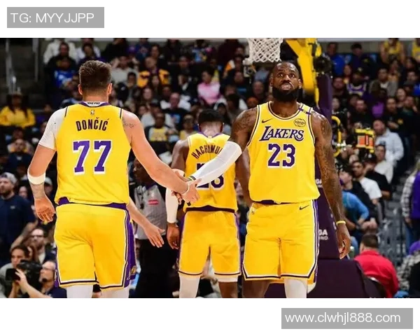 鹈鹕与湖人精彩对决全场回放第二节精彩瞬间回顾